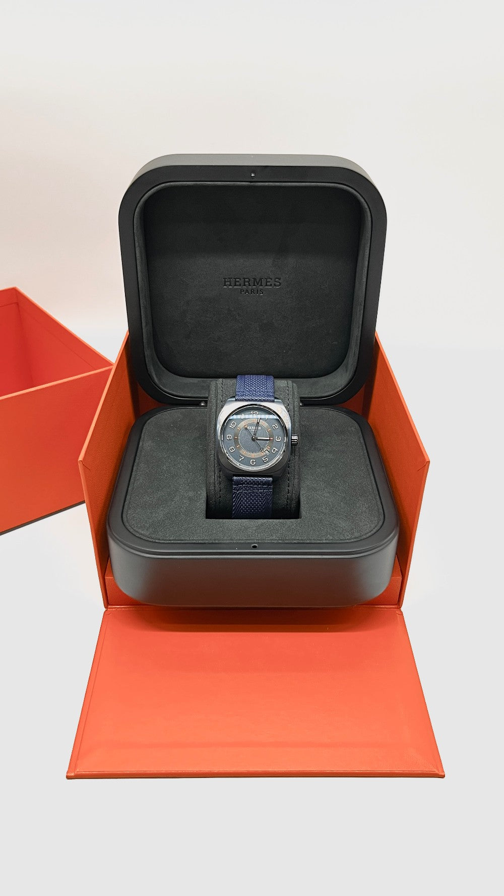 Unused. Hermes H08 Navy Blue Arabic Dial 42MM Blue Strap. S19744|11303