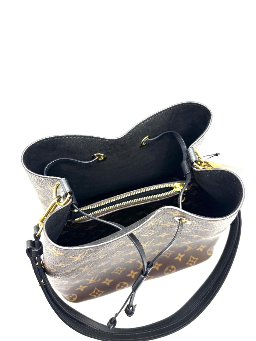 Preowned. LV Neonoe Monogram Black GHW. MI4138|17197