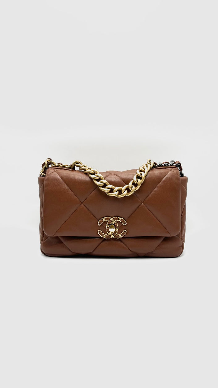 Brand New. Chanel C19 Small Tan Lambskin RHW/GHW/SHW. T7AEUT96|16614