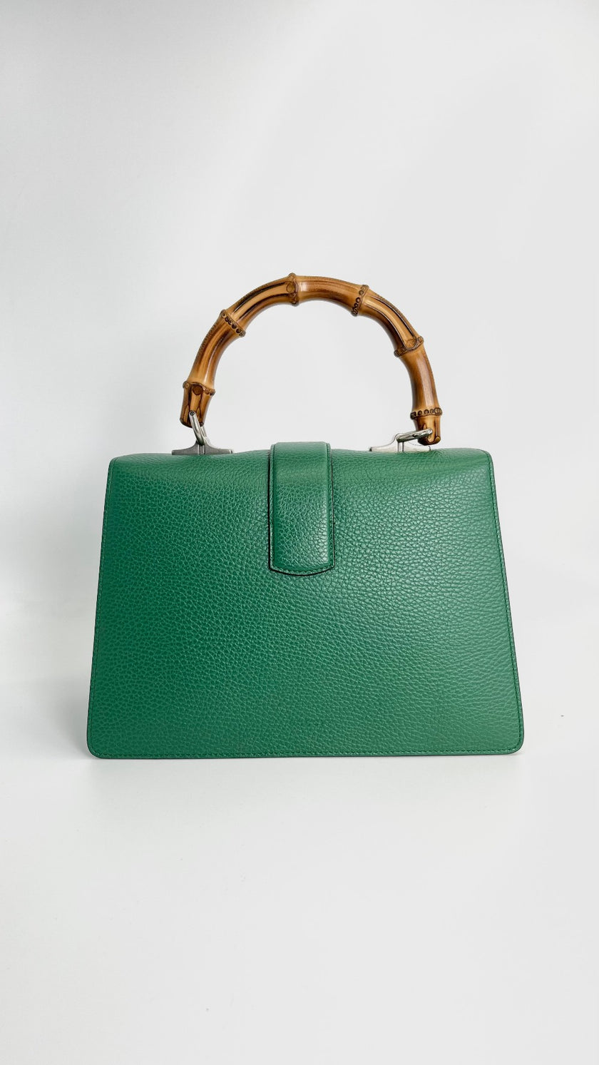 Preowned. Gucci Horsebit Bamboo Top Handle Green. 448075-591693|4440