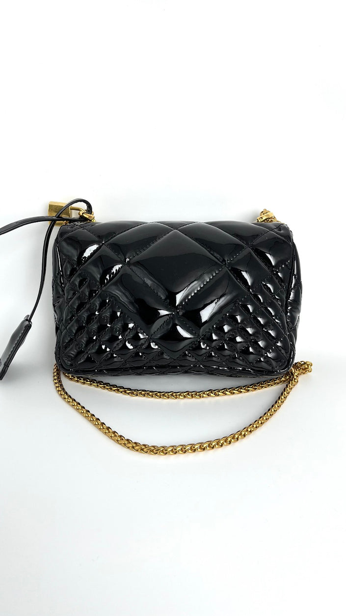 Preowned. Versace Flap Patent Black|4647