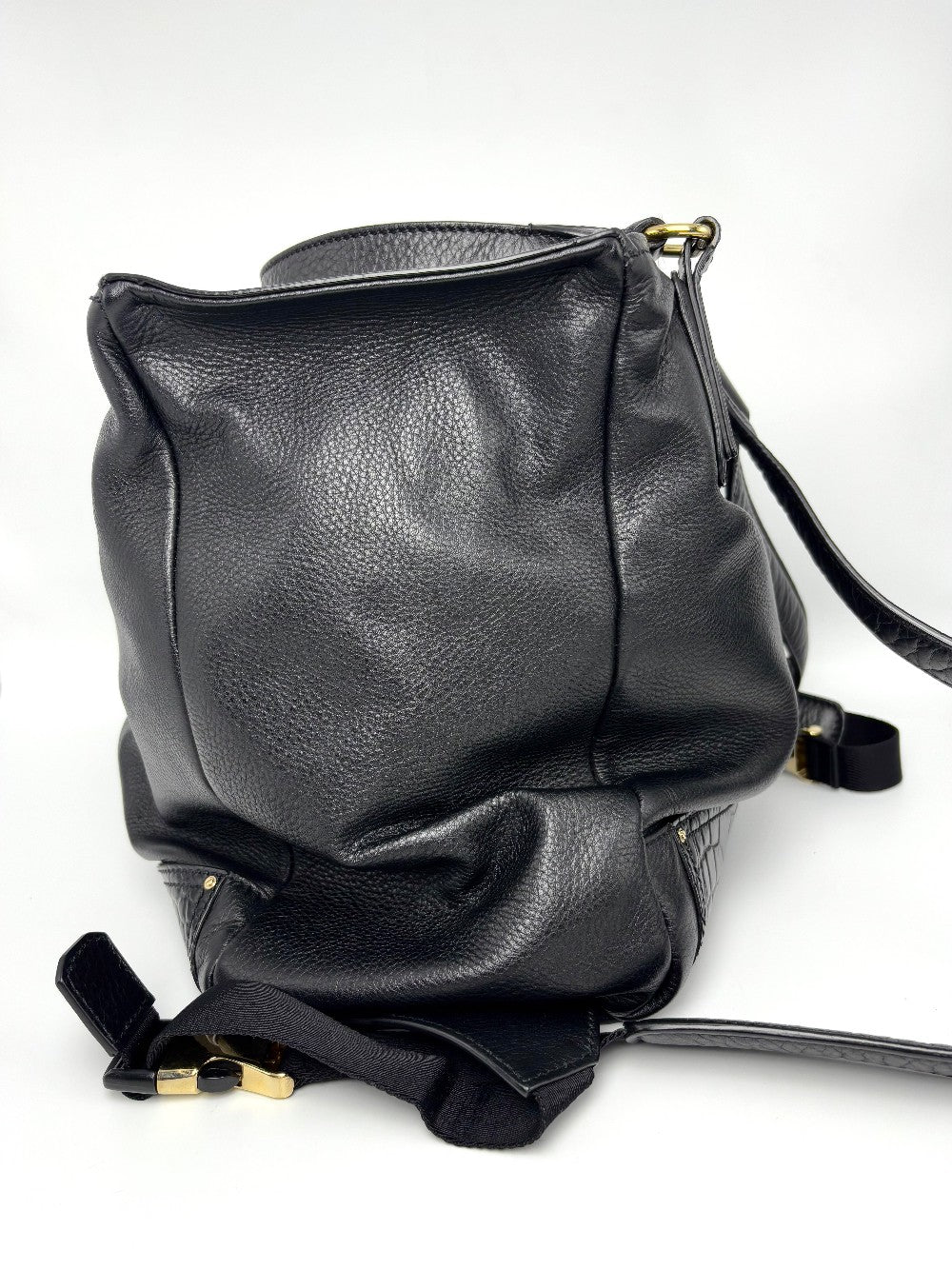 Preowned. Givenchy Pandora Backpack Black Calf/Croc Embossed. EFE0186|8182