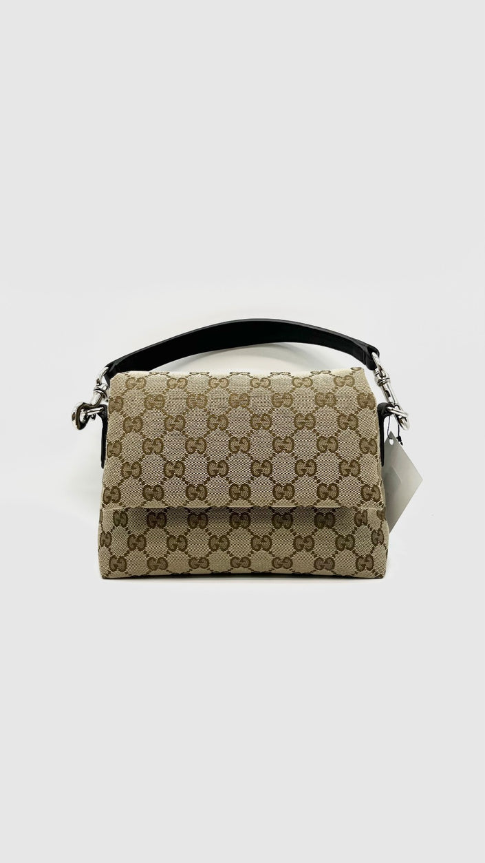 Like New. Gucci GG Canvas Small Crossbody Bag. F04364117|16413