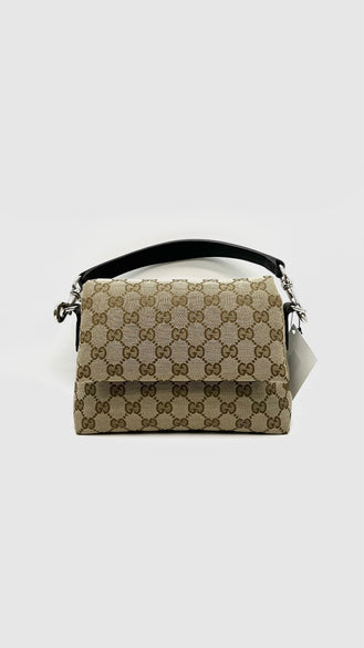 Like New. Gucci GG Canvas Small Crossbody Bag. F04364117|16413