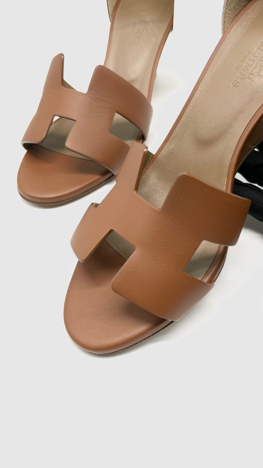 Brand New. Hermes Legend Wedge Dark Gold. 38|5825