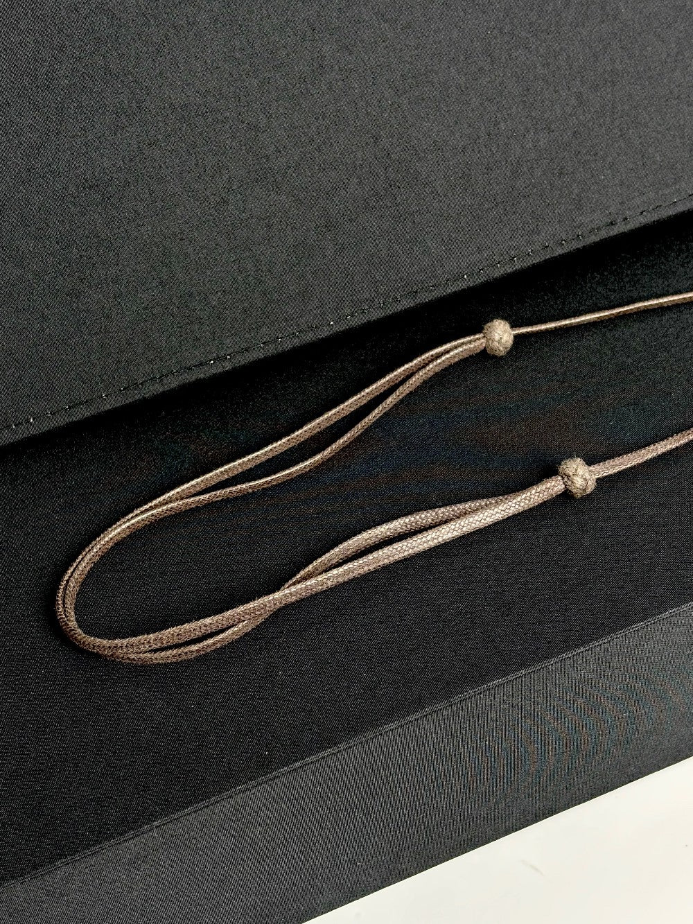 Preowned. Hermes Horn Necklace White/Brown|10978