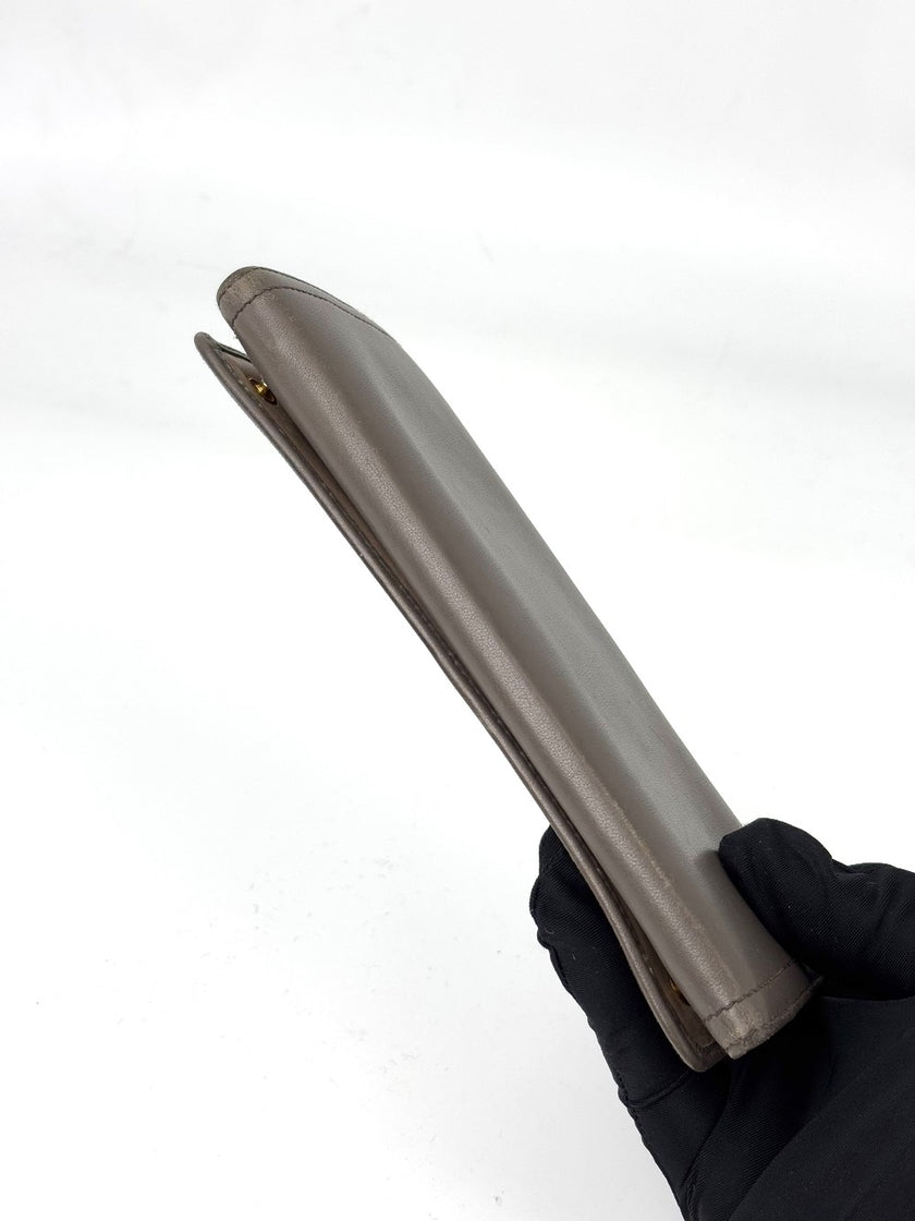 Preowned. Prada Long Wallet Gray|7010