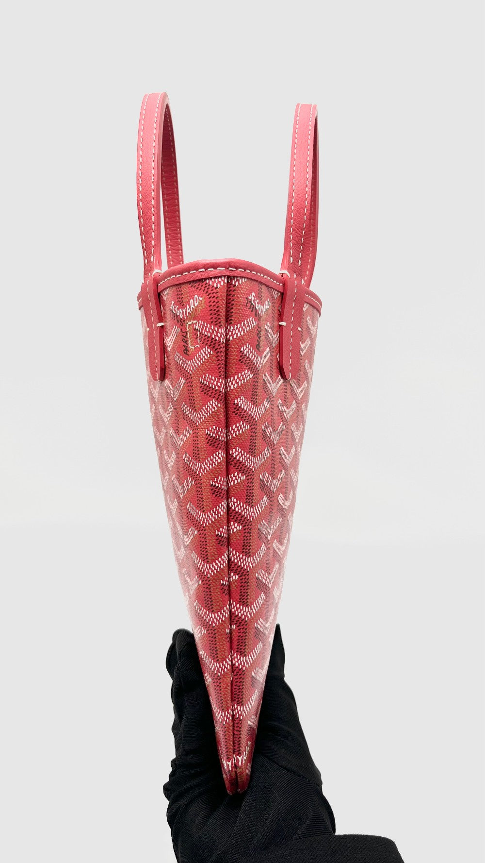 Brand New. Goyard Poitiers PM Bag Fuchsia. ADM020252|8507