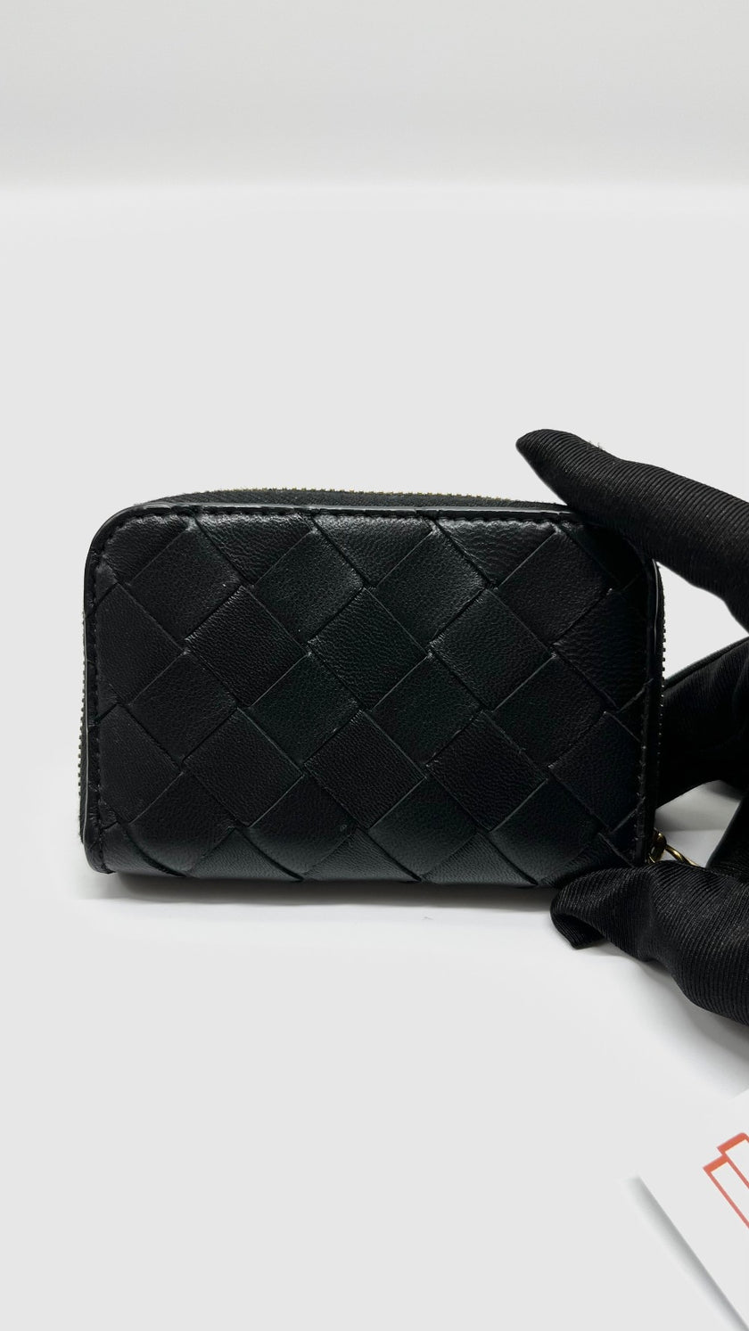 Brand New. Bottega Zip Card Holder Black|5569