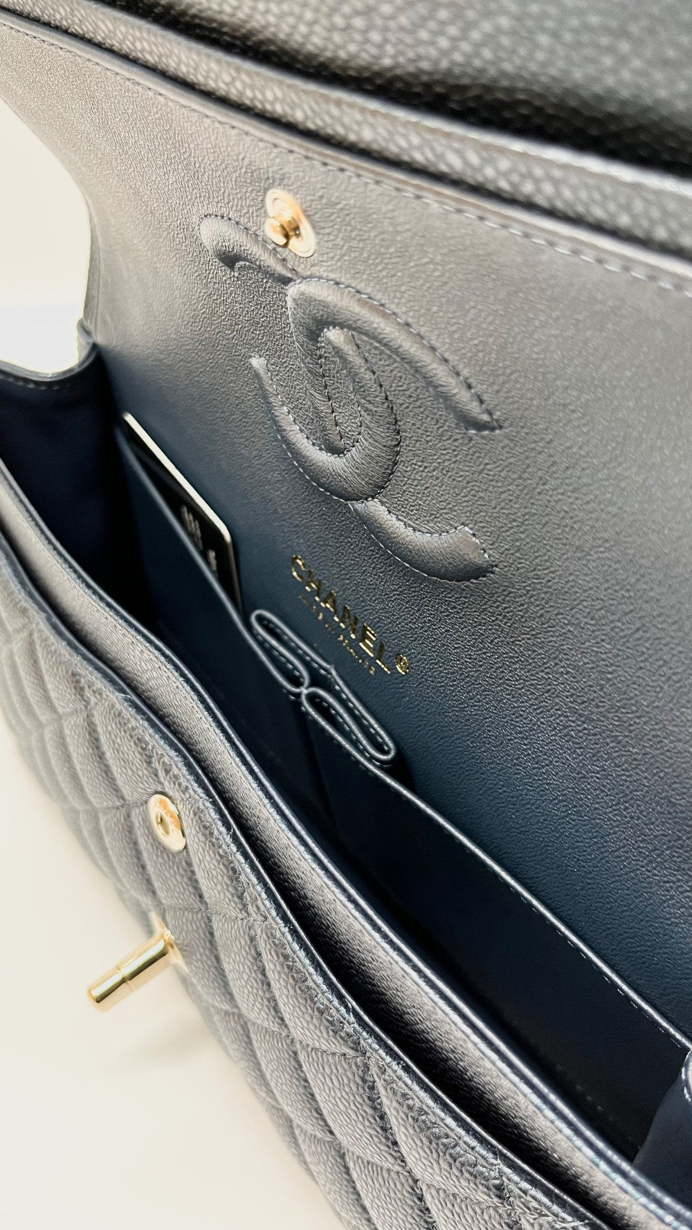 Like New. Chanel Medium Double Flap Irredescent Blue Caviar CHW. 25965668|9286
