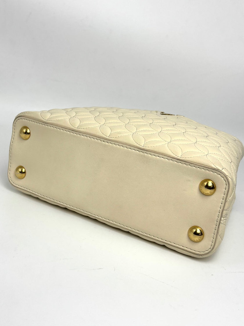 Preowned. LV Capucines BB Flower White.MI3119|8243