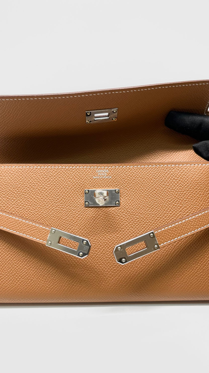 Brand New. Hermes Kelly Wallet Gold. BBS009MX|9976