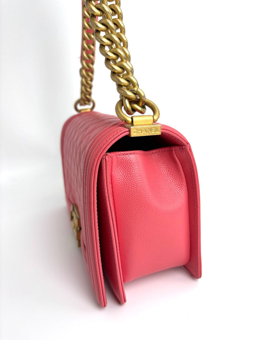 Preowned. Chanel Leboy Old Medium Pink. 25762971|4318