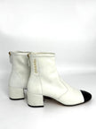 Preowned. Chanel Boots White. 36|8352