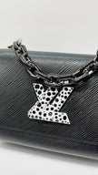 Like New. LV Twist Yayoi Black/White. MCHIP|10271