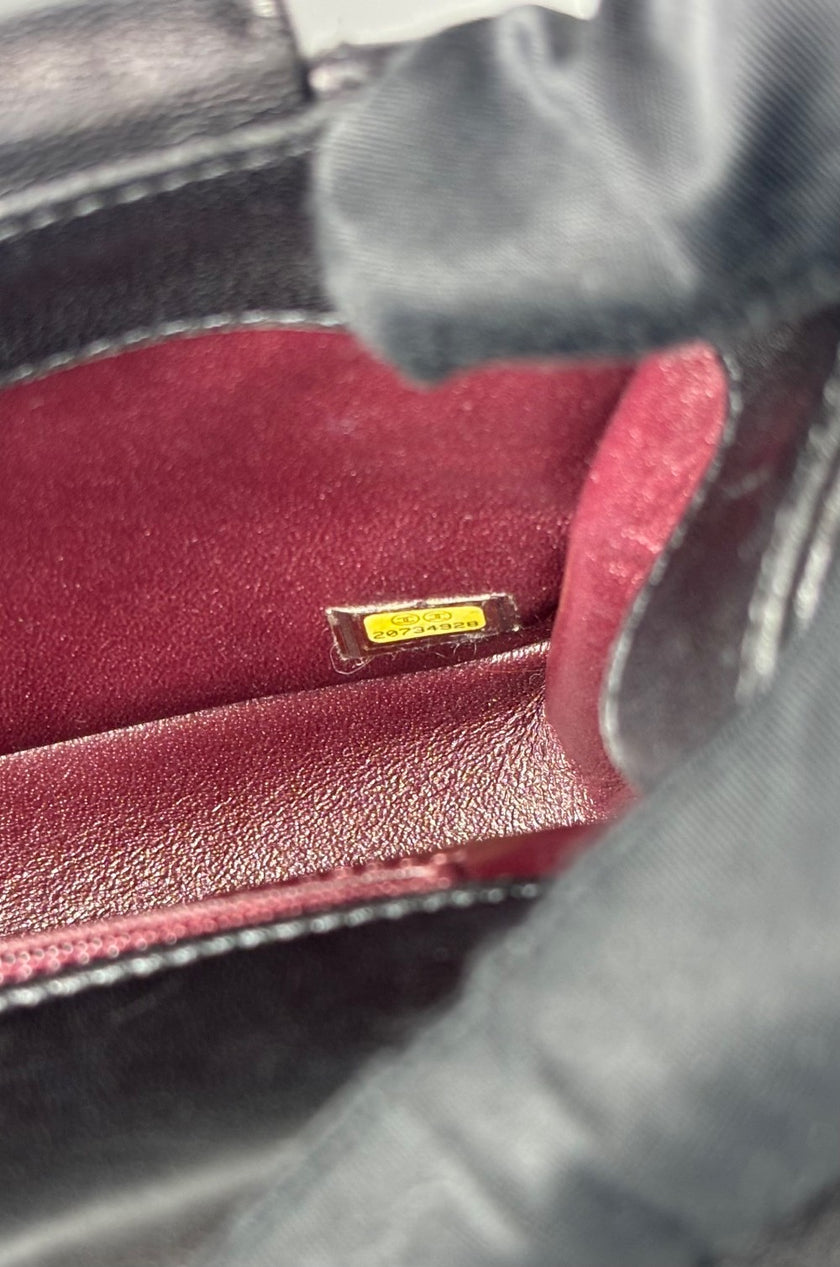 Preowned. Chanel Seasonal Flap Black GHW. 20734928|4136