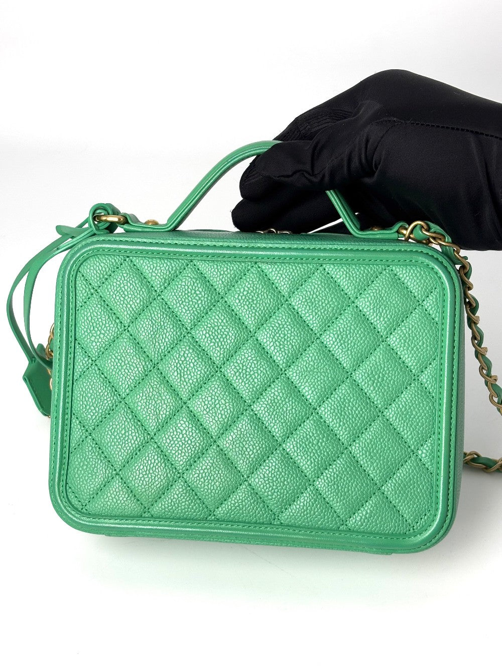 Preowned. Chanel Vanity Filigree Green Caviar GHW. 24008039|8056