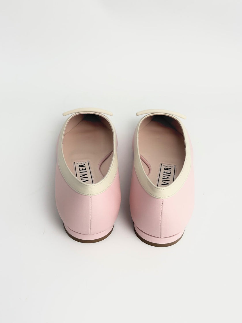 Brand New. Roger Vivier Gommettine Ballet Flats Pink. 36|12786