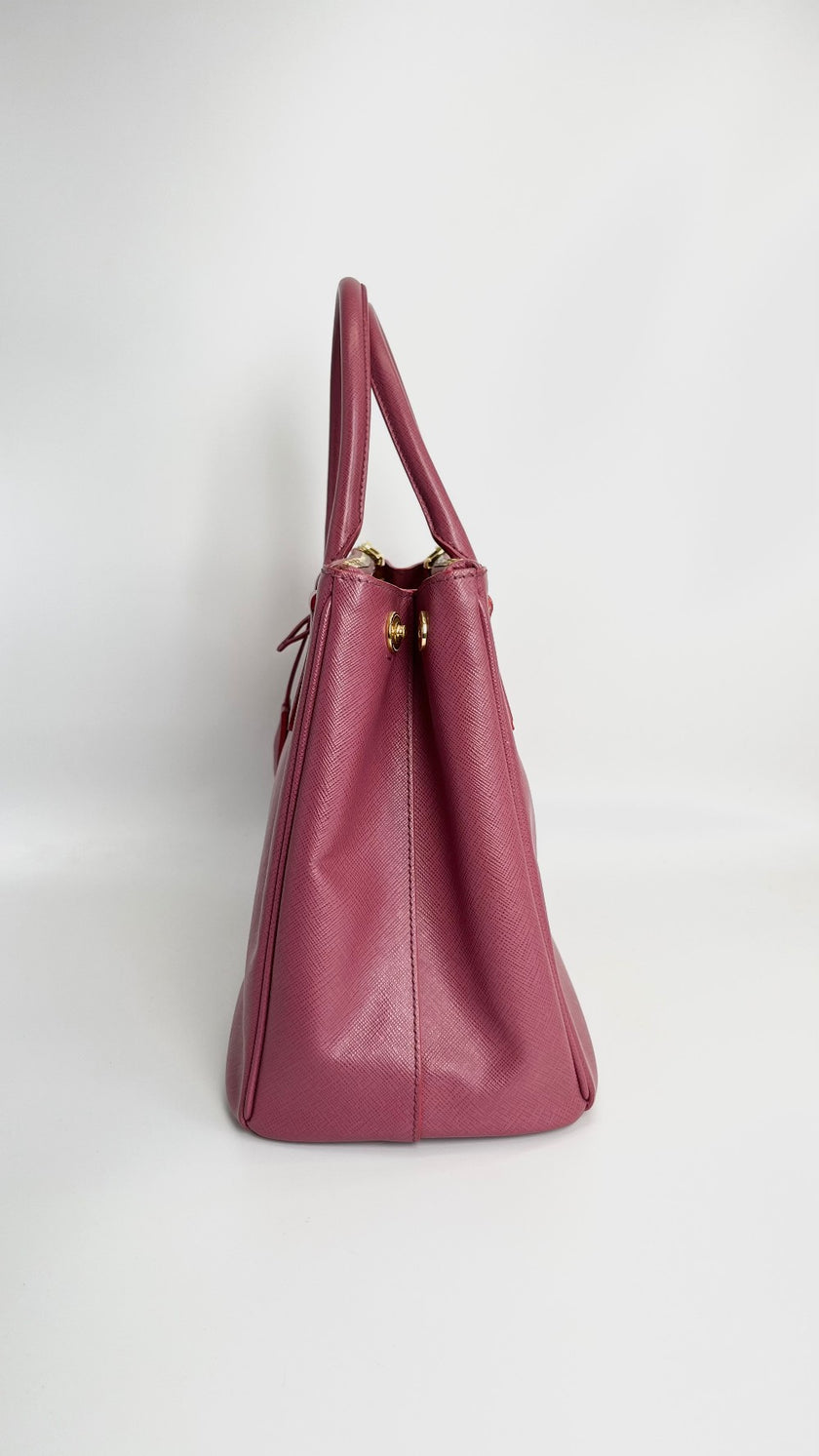 Preowned. Prada Saffiano Tote Pink. 25|4470