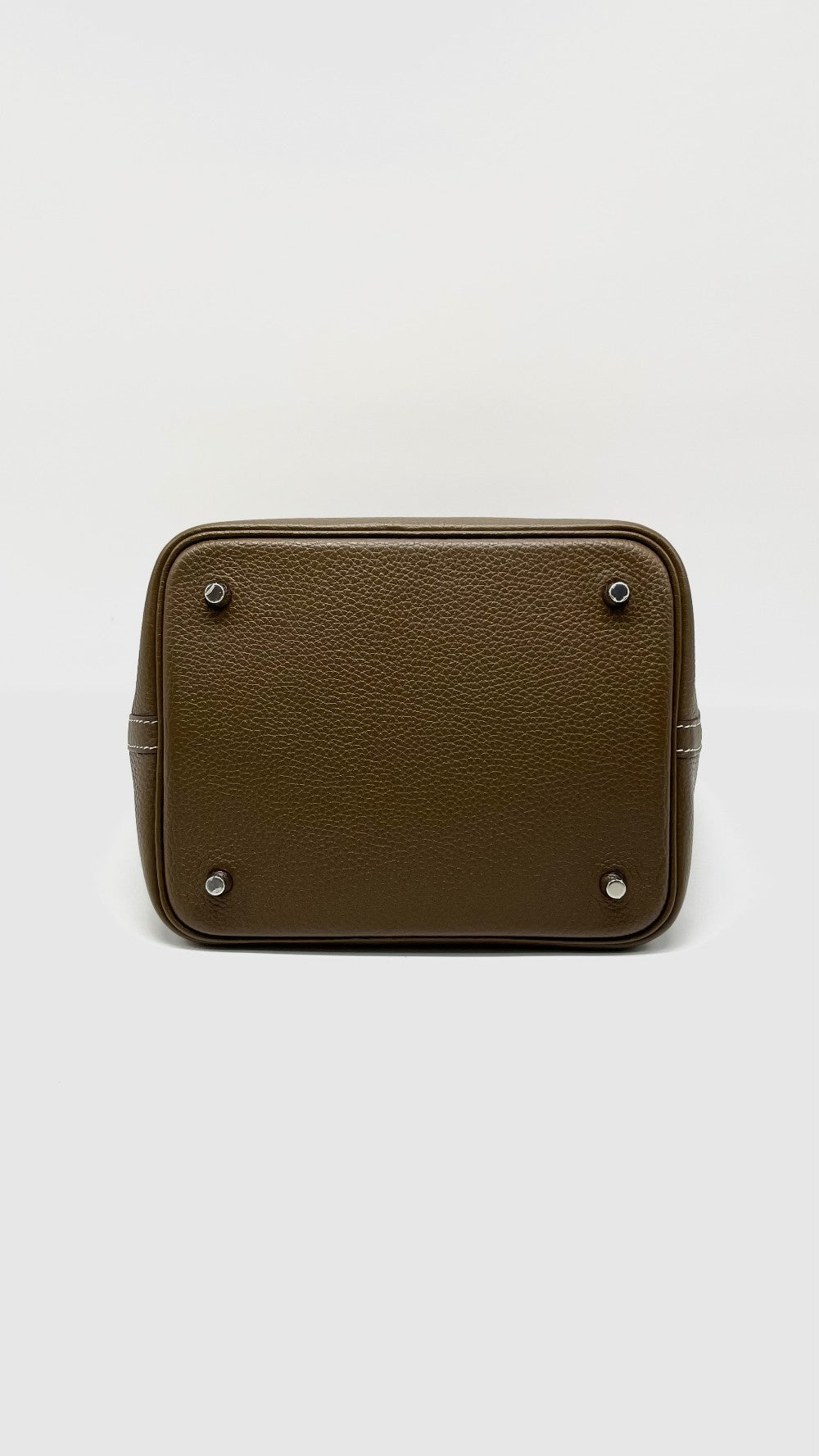 Preowned. Hermes Picotin 22 Etoupe Togo PHW. YAC006AT|14284