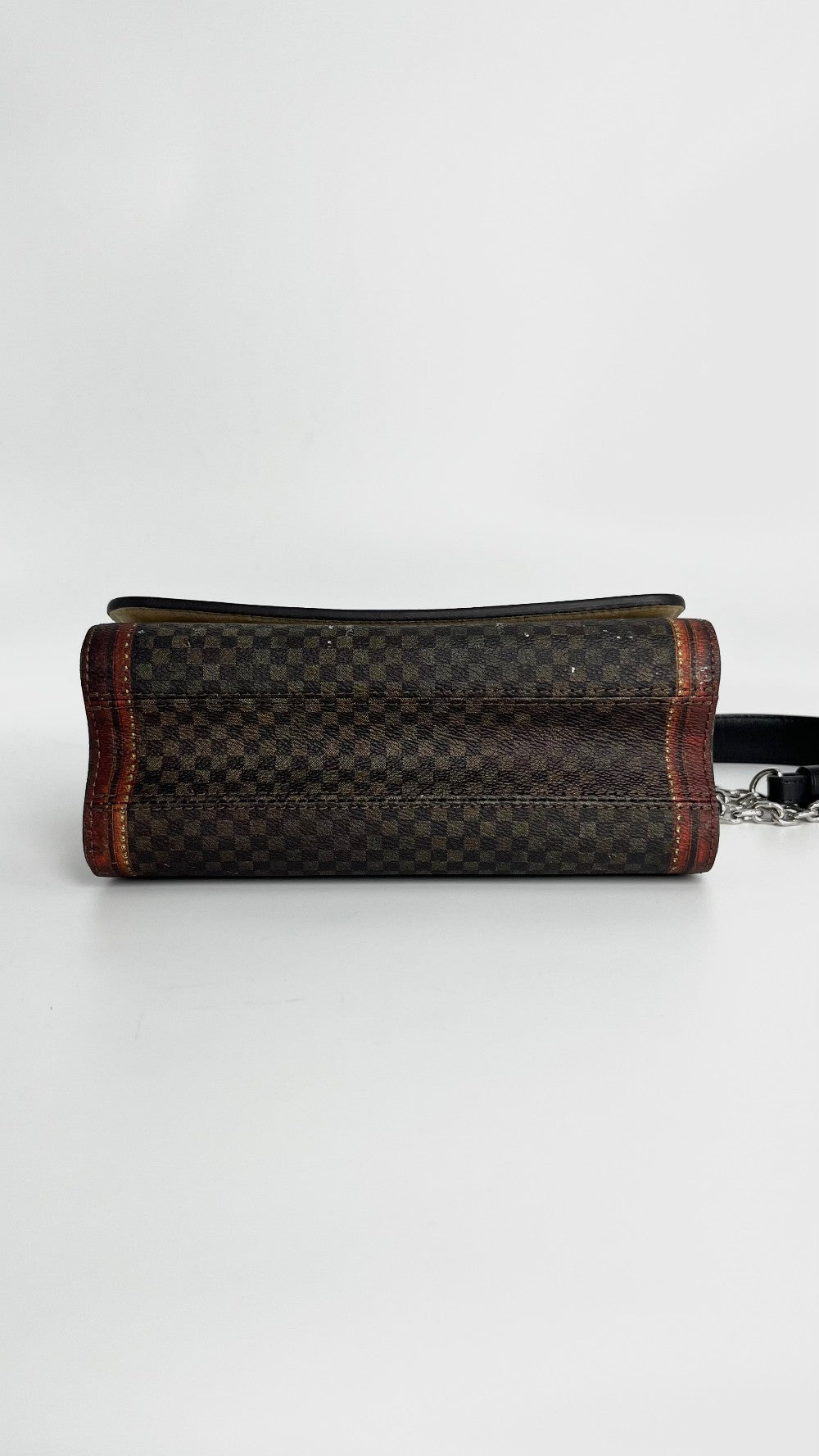 Preowned. LV Time Trunk Twist Damier Shoulder Bag MM SHW. SL2158|4672