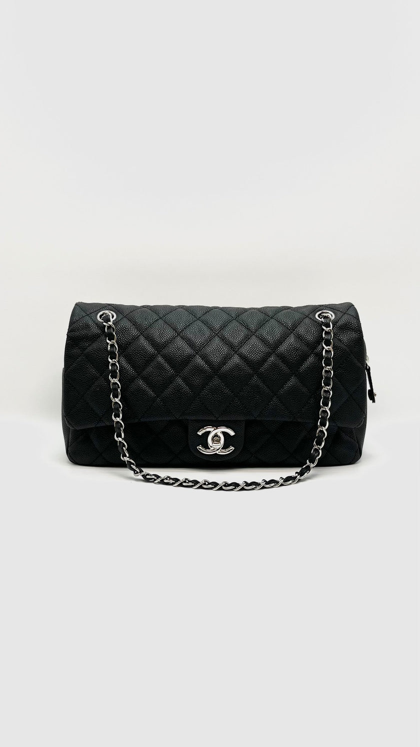 Preowned. Chanel Easy Flap Black Caviar SHW. 17883048|16446