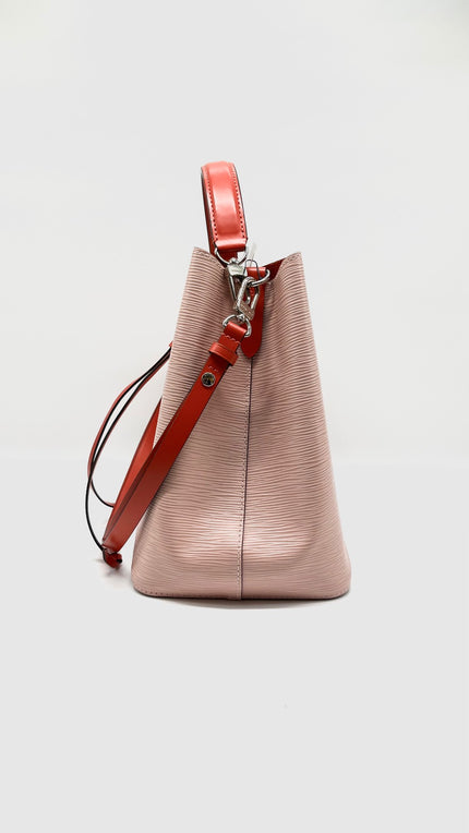 Preowned. LV Neonoe MM Epi Bicolor Coral/Pink. SR2159|8536