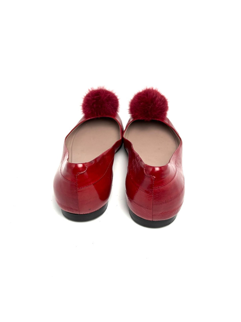 Like New. Gucci Flats Red. 34.5|10717