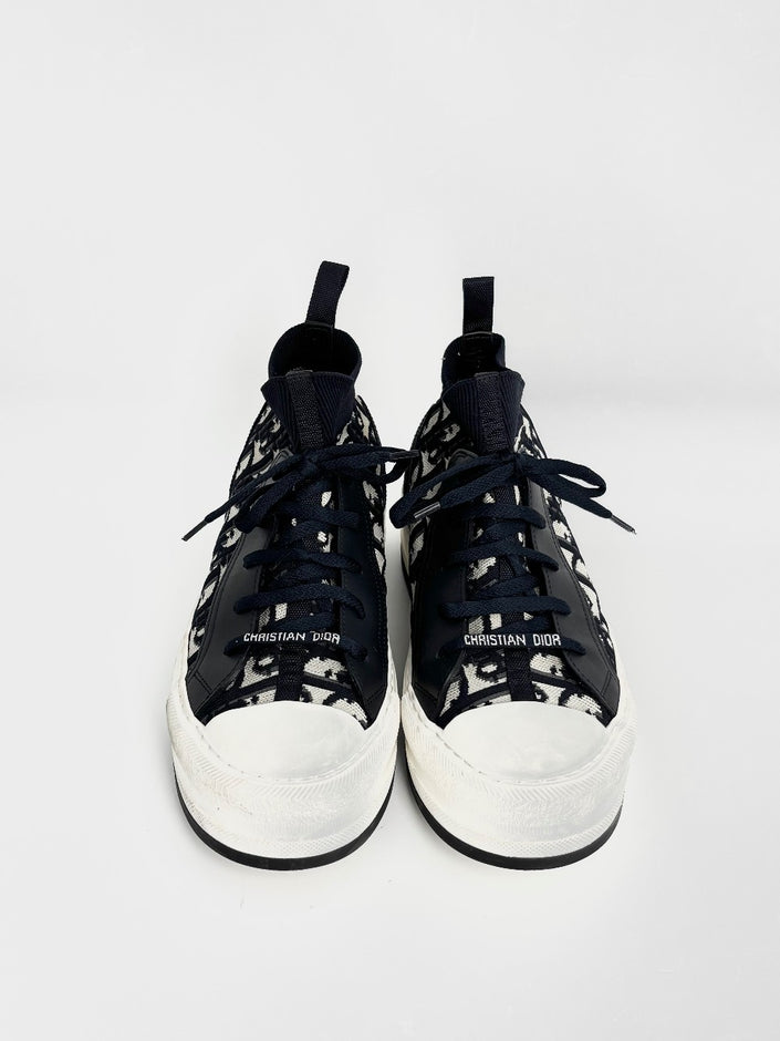 Preowned. Dior Oblique Walk N Sneaker Deep Blue. 38.5|12437