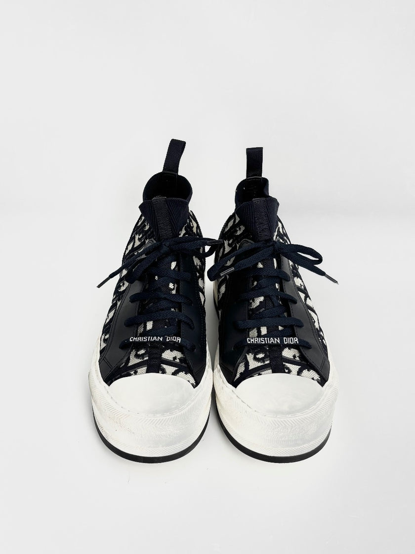 Preowned. Dior Oblique Walk N Sneaker Deep Blue. 38.5|12437