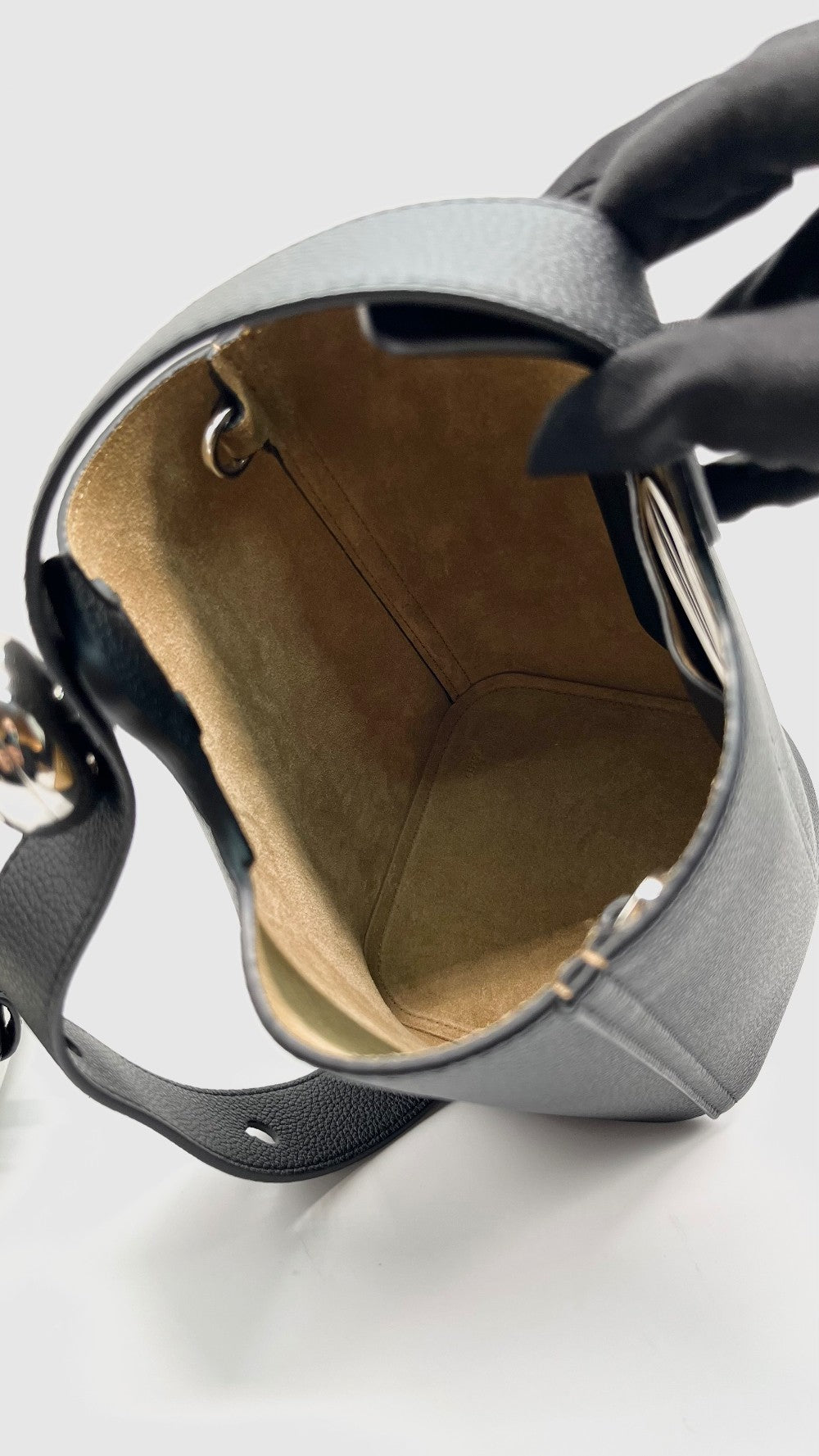 Unused. Loewe Mini Pebble Bucket Bag Black Calfskin|13151