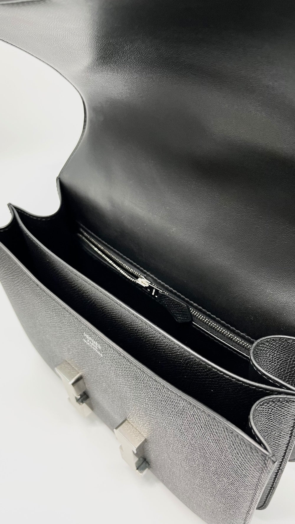 Unused. Hermes Constance 24 Black Epsom PHW. CHT917BT|9685