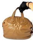 Preowned. Givenchy Nightingale 3D Stud Medium Brown|9567