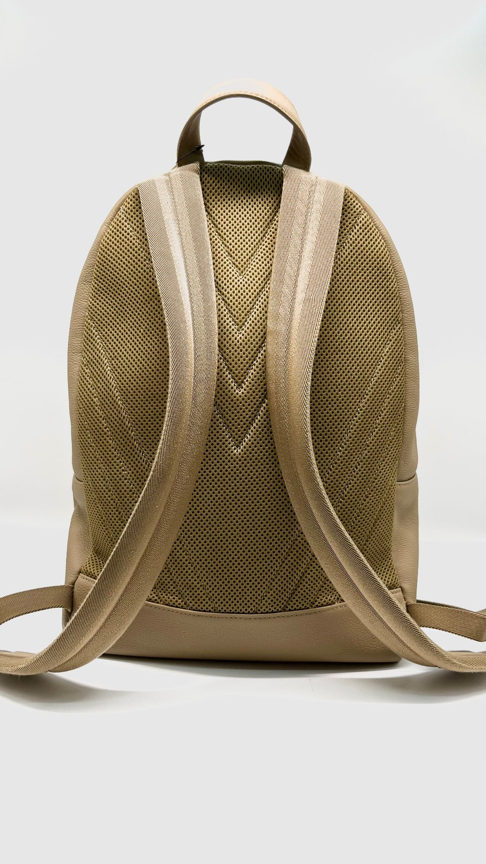 Preowned. LV Take Off Back Pack Beige SHW. MCHIP|9269
