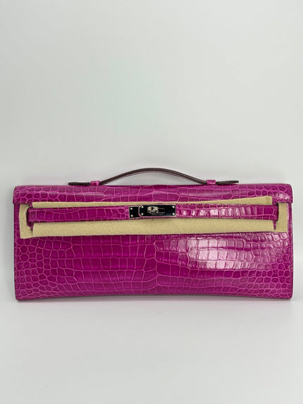 Preowned. Hermes Kelly Cut Croc Rose Scherehezade. XPI002FH|3356