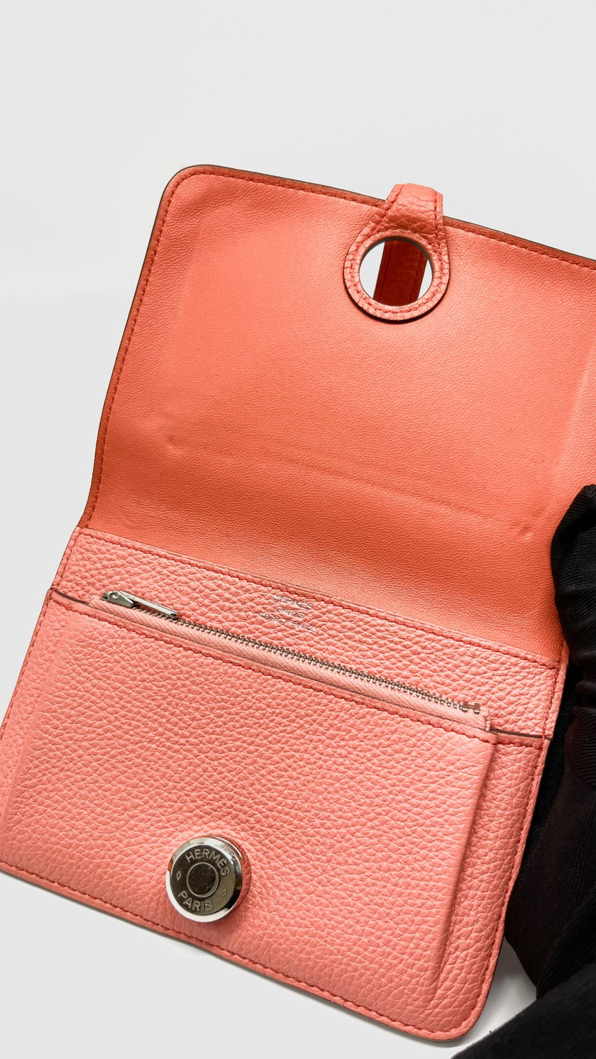 Preowned. Hermes Dogon Compact Wallet Orange. XNN005GP|9613