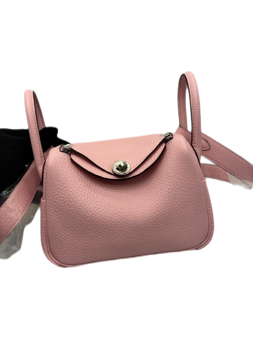 Brand New. Hermes Mini Lindy Rose Sakura/New White Clemence PHW. GPY245UH|17411