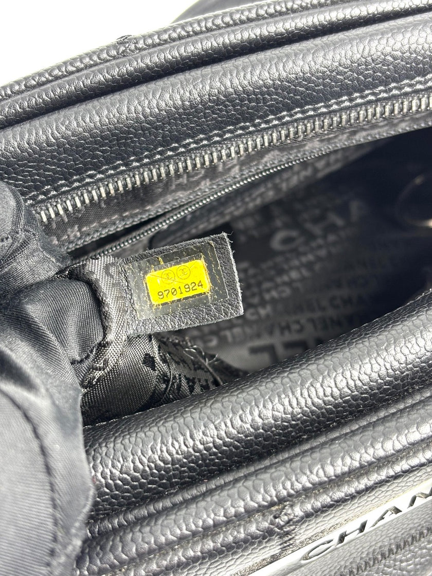 Preowned. Chanel Square Stitch Bowling Bag Black. 9701924|4057