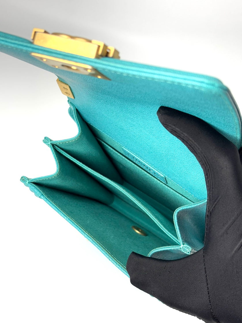 [SALE] Preowned. Chanel North South Leboy Turquoise GHW. 28145395|8053