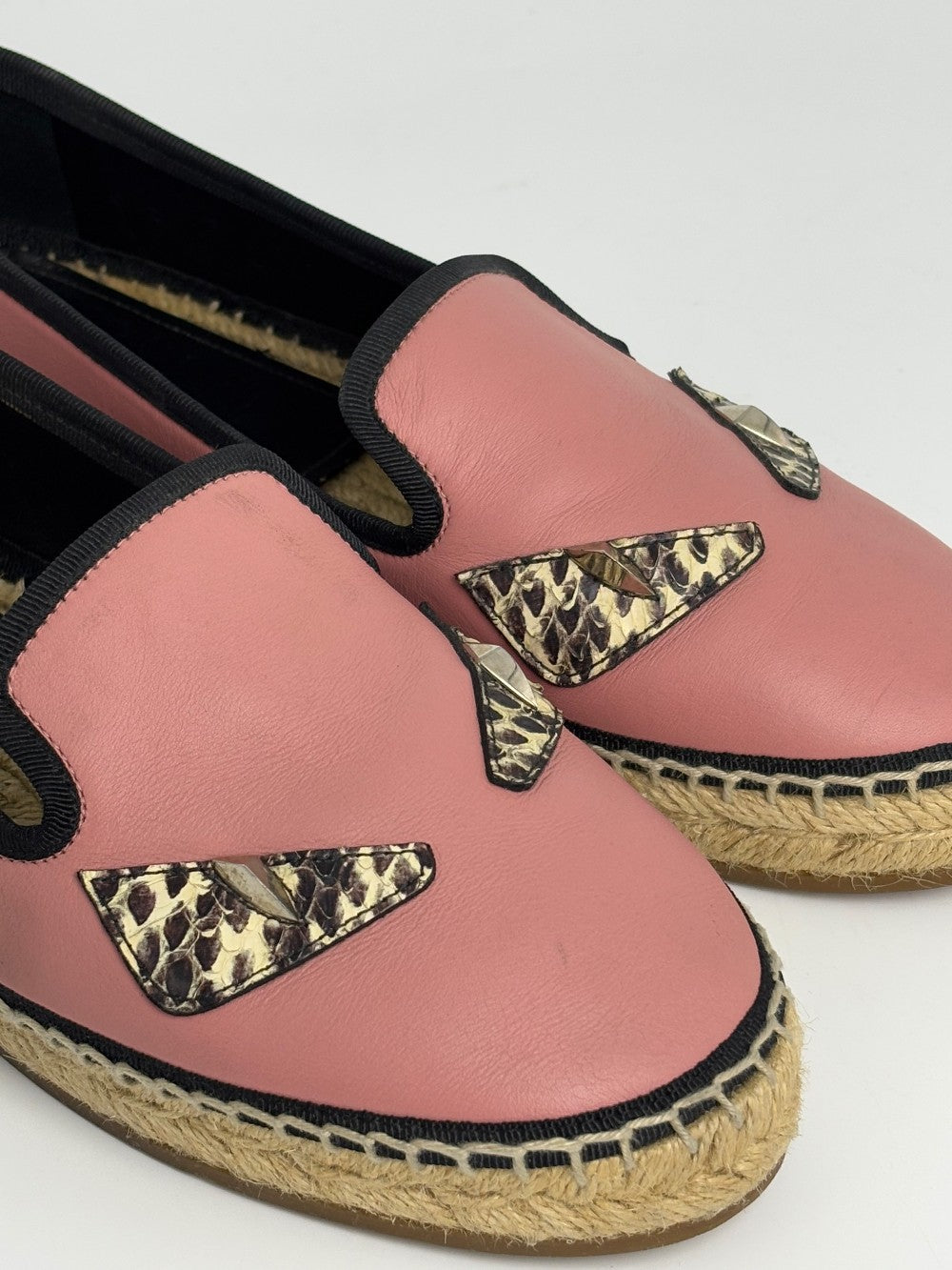 Preowned. Fendi Slip On Pink. 37.5|8330