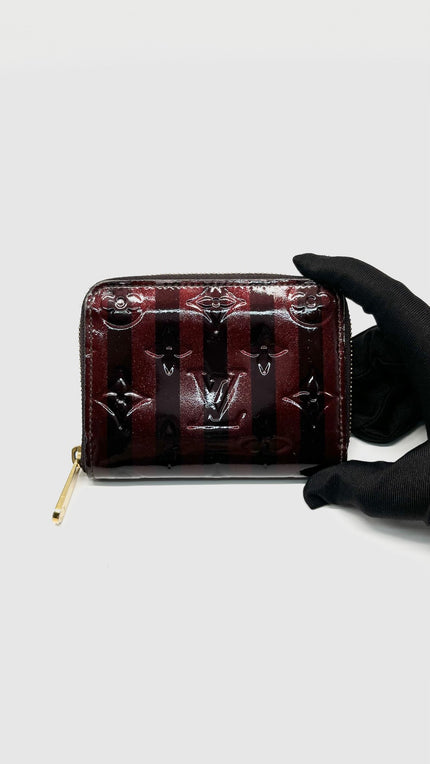 Preowned. LV Compact Wallet Patent Maroon|14883