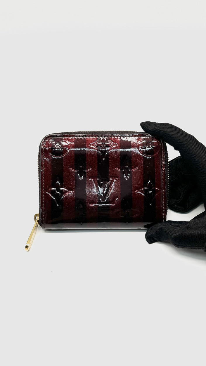 Preowned. LV Compact Wallet Patent Maroon|14883