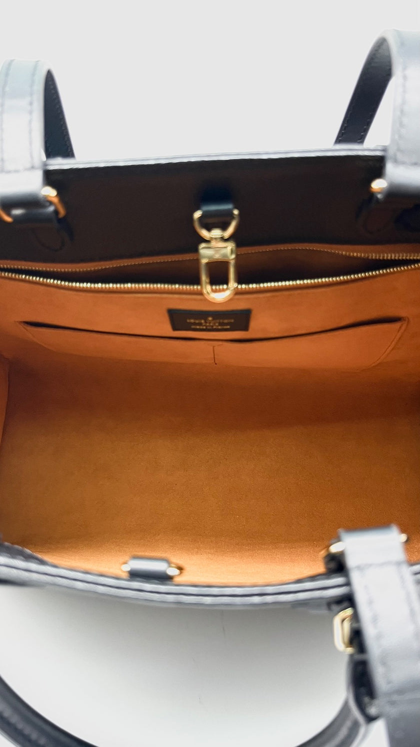 Preowned. LV On The Go MM Black Empriente. MCHIP|8566