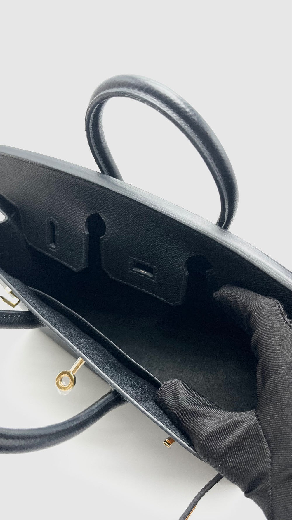 Like New. Hermes Birkin 25 Sellier Black Epsom GHW. UHT494ID|16634