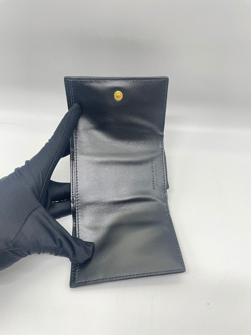 Brand New. Bottega Trifold Wallet Black|12526