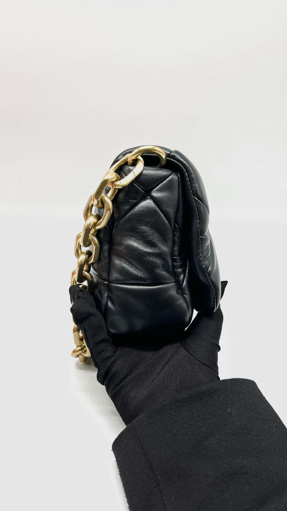 Like New. Prada 1BD292 Nappa Patch Nero Shoulder/Crossbody Bag|11300