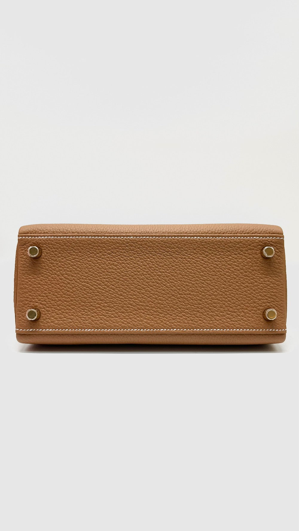 Brand New. Hermes Kelly 25 Gold Togo GHW. KMI686AS|9738