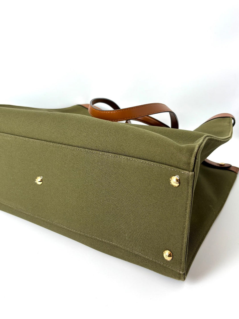 Preowned. Fendi Peekaboo X Tote Large Green. 8BH375-ABVV-208-4927|6230