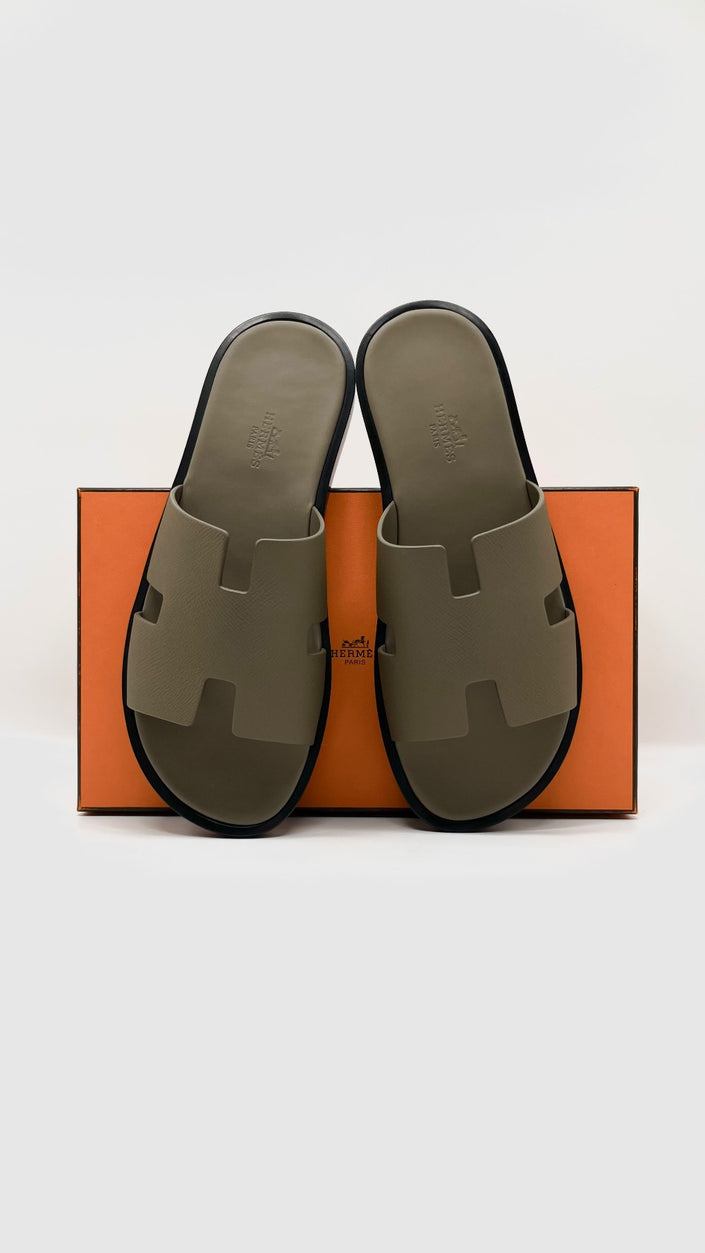 Brand New. Hermes Izmir Sandals Etoupe. 39.5|6844