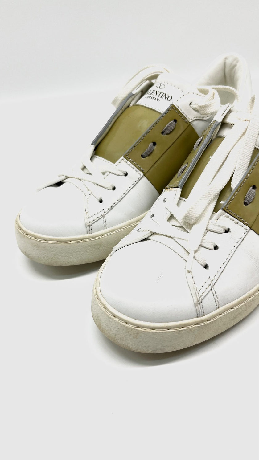 Preowned. Valentino Sneakers White. 36|10762